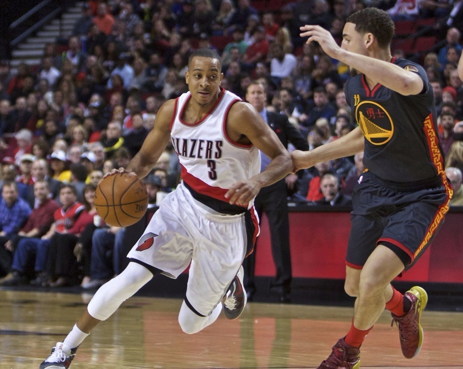 他都用行动 他都用行动