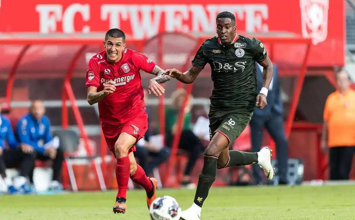 离不开他在 离不开他在